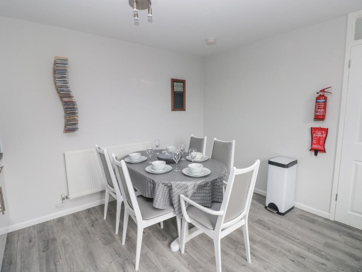 21 Sandfield Road Villa Burry Port Exteriör bild